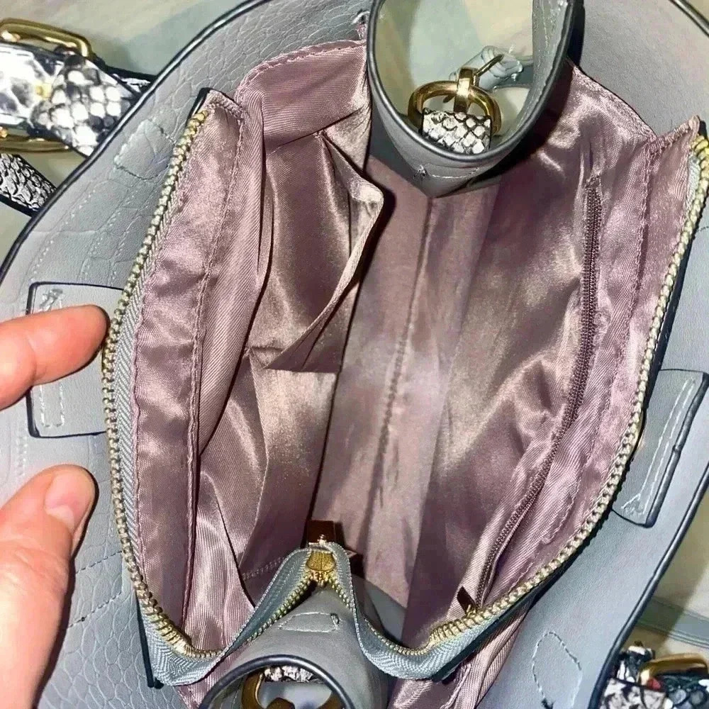 Beautiful gray color bag for everyday using. No name - Picture 8 of 8